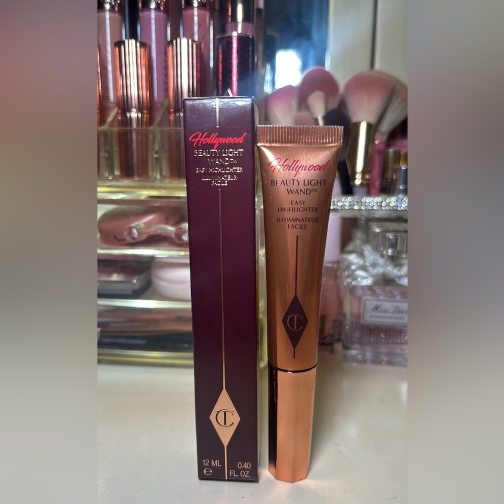 Charlotte Tilbury Glowgasm Beauty Light Wand - Spotlight
